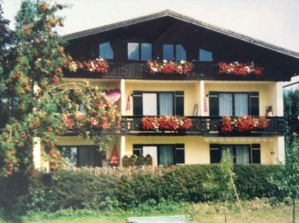 Bergland Apartment *